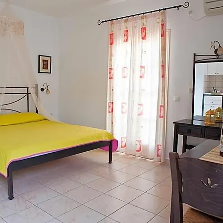 Hotel Zefyros Naxos City