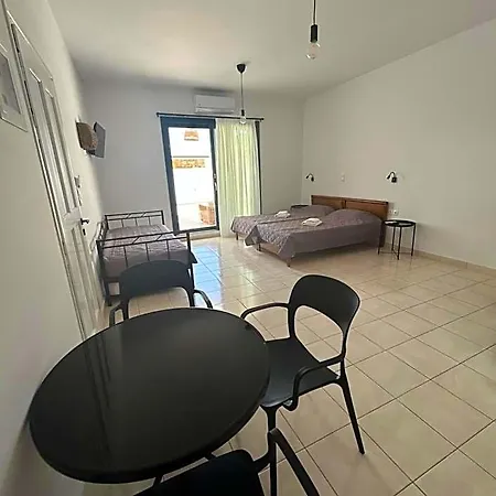 Zefyros 3* Naxos City