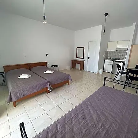 Zefyros Hotel 3*